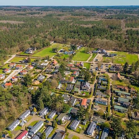 Vila 4-Pers. Chalet Met Eigen Parkeerplaats In Veluwe Putten Exteriér fotografie