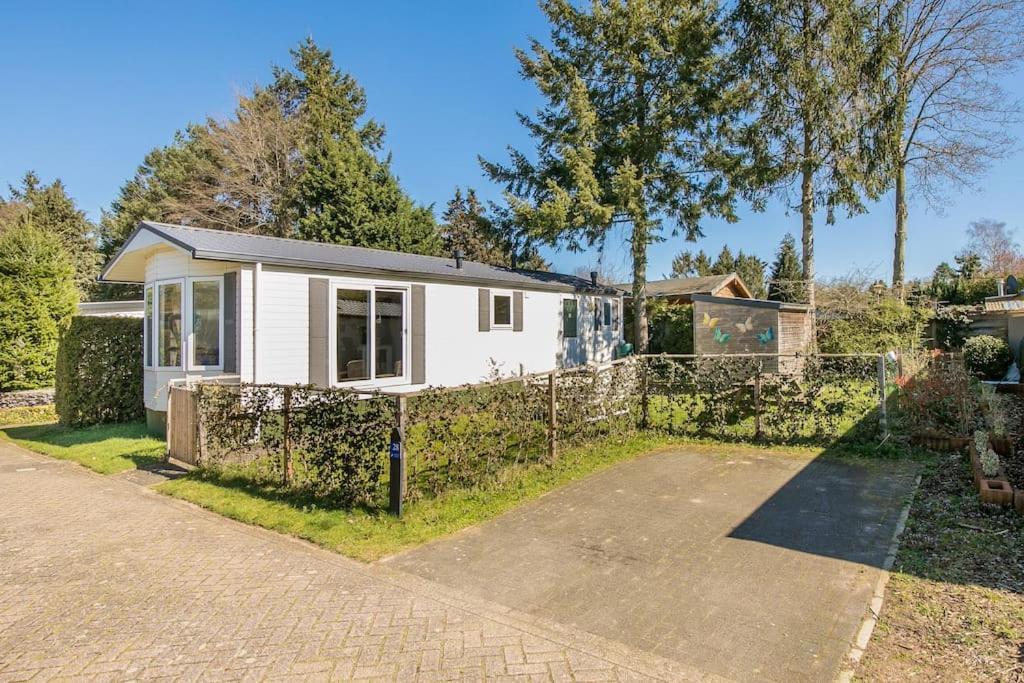 Vila 4-Pers. Chalet Met Eigen Parkeerplaats In Veluwe Putten Exteriér fotografie
